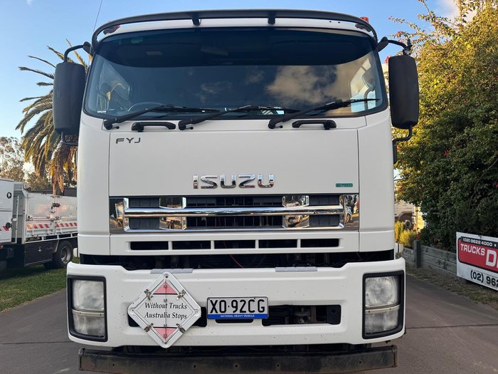 2016 Isuzu Fyj WHITE