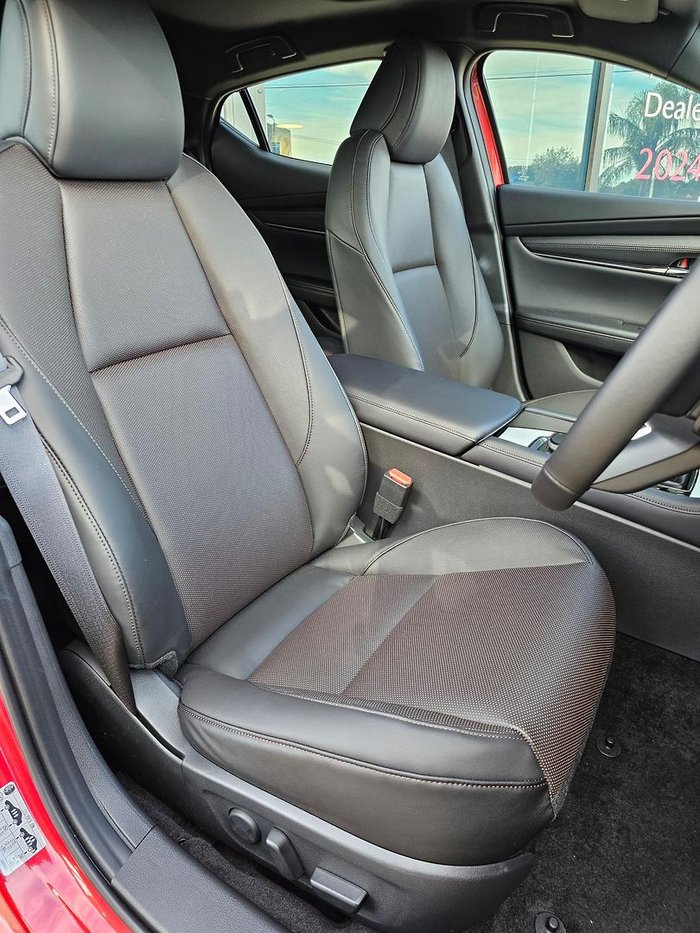 2025 Mazda 3 G25 Astina
