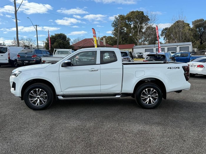 2024 Isuzu D-MAX LS-U