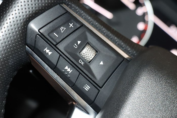 2024 Mitsubishi Outlander LS