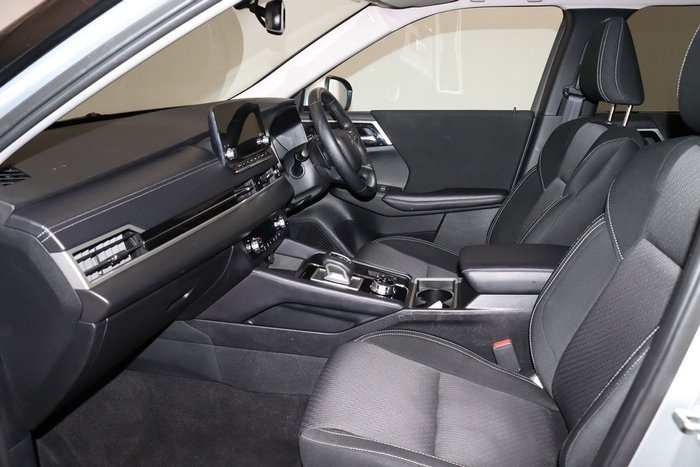 2024 Mitsubishi Outlander LS