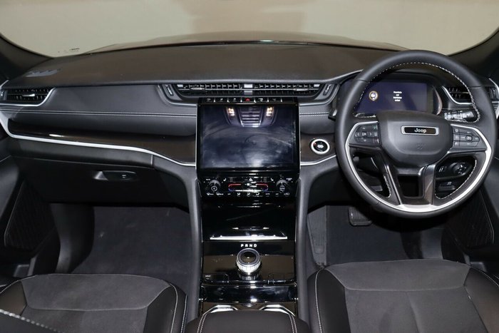 2023 Jeep Grand Cherokee Night Eagle