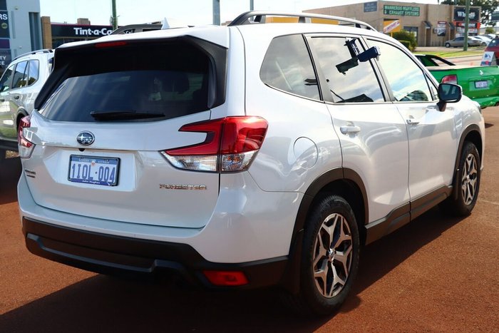 2022 Subaru Forester 2.5i