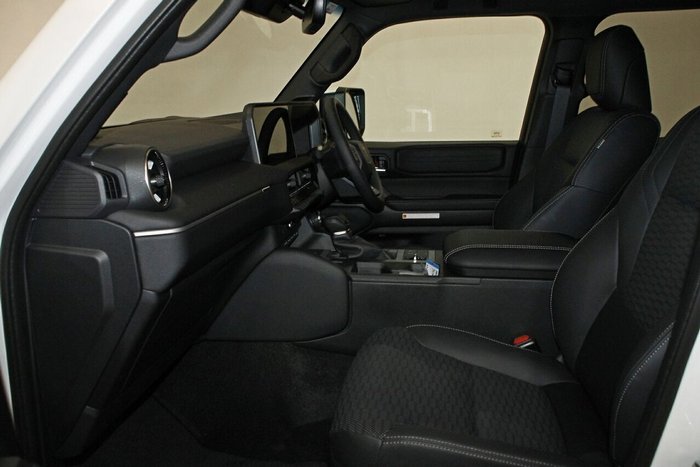 2024 Toyota Landcruiser Prado VX