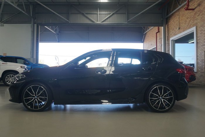 2022 BMW 1 Series