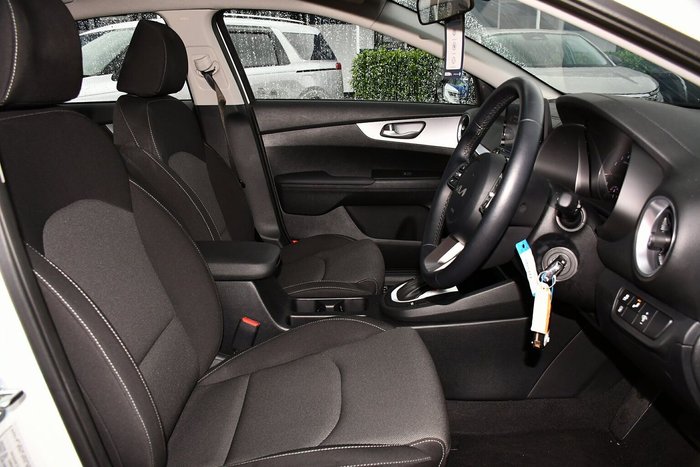 2023 Kia Cerato S
