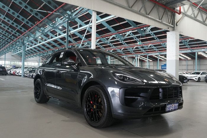 2021 Porsche Macan