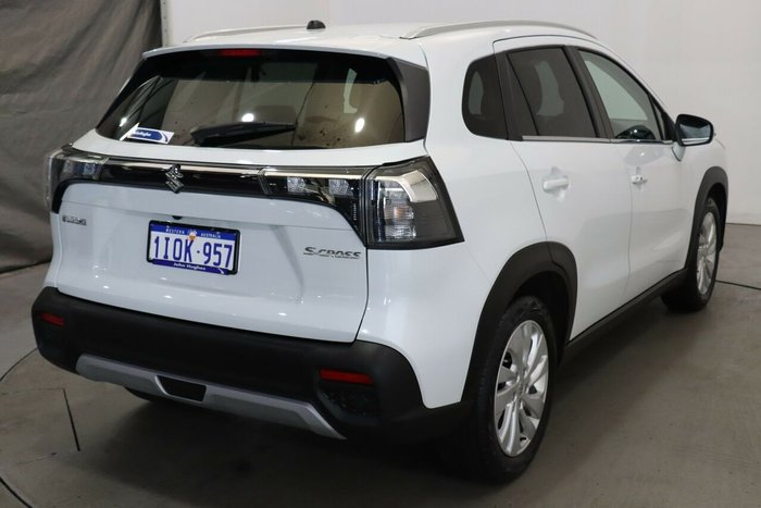 2024 Suzuki S-Cross 
