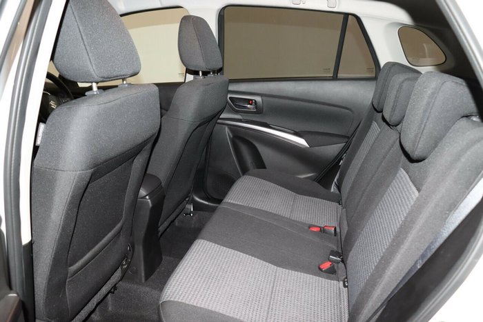 2024 Suzuki S-Cross 