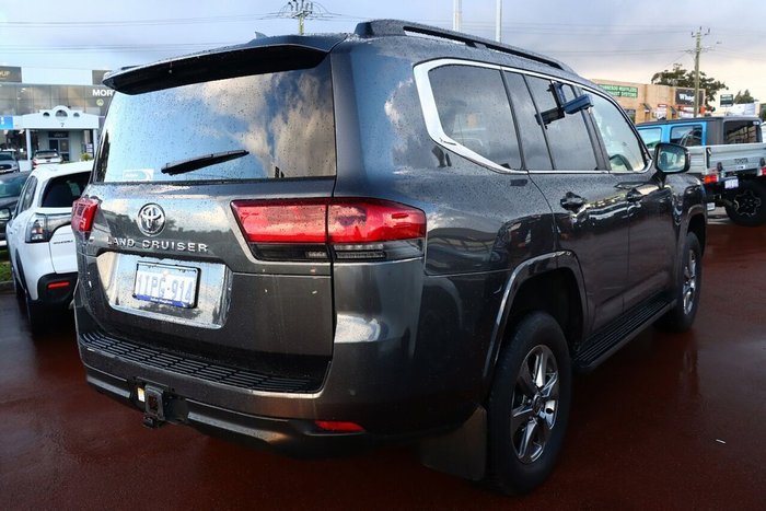 2022 Toyota Landcruiser VX