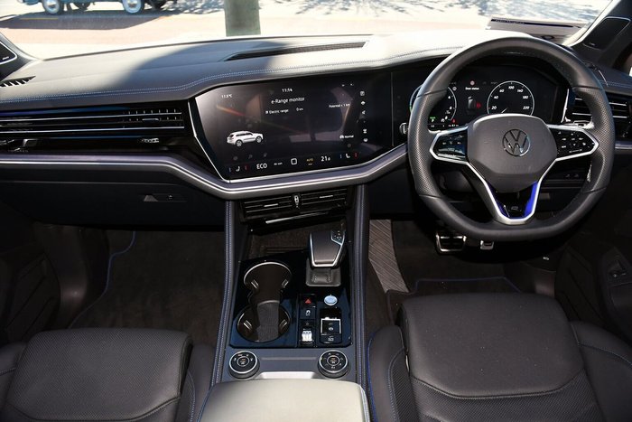 2024 Volkswagen Touareg R