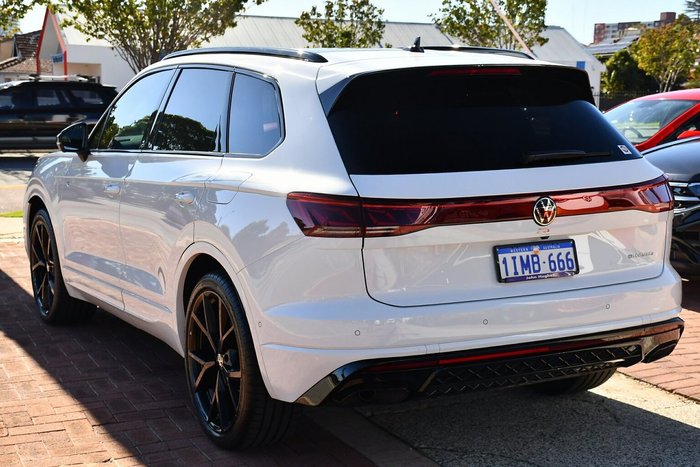 2024 Volkswagen Touareg
