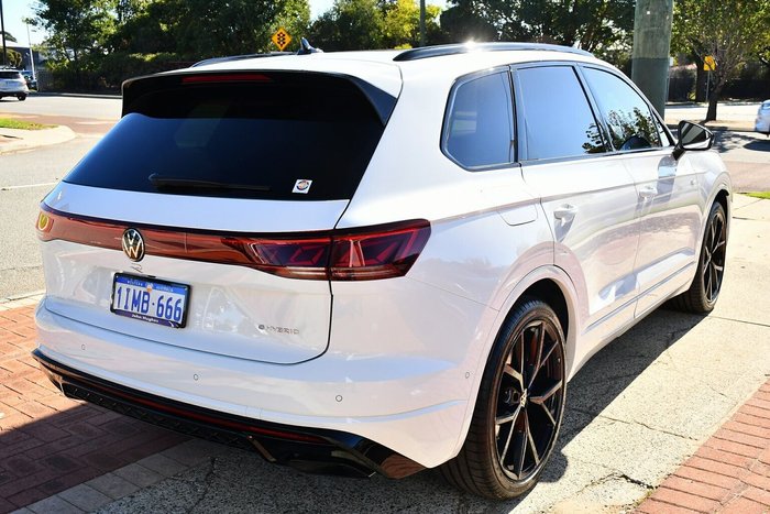 2024 Volkswagen Touareg R