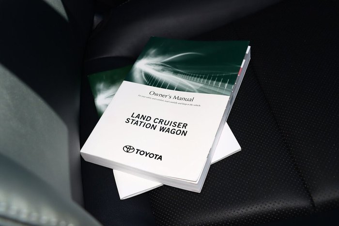 2024 Toyota Landcruiser VX