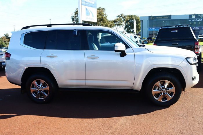 2024 Toyota Landcruiser VX