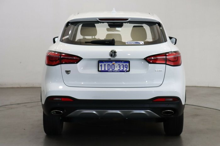 2024 MG HS