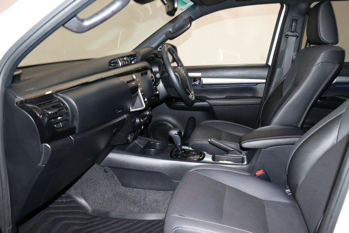 2022 Toyota Hilux Rogue