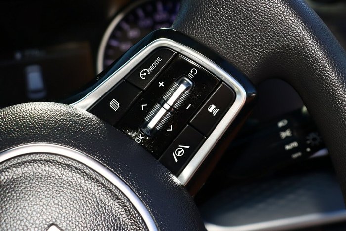 2023 Kia Carnival S