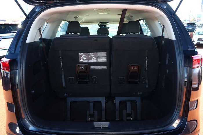 2023 Kia Carnival S