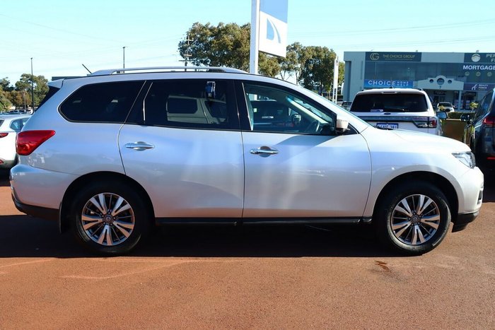 2019 Nissan Pathfinder ST