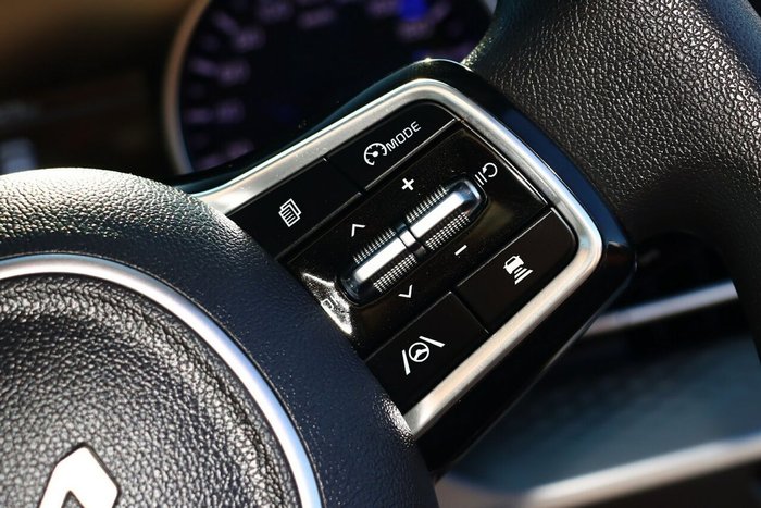 2023 Kia Carnival S