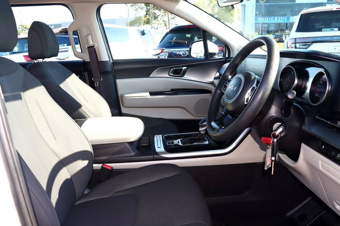 2023 Kia Carnival S