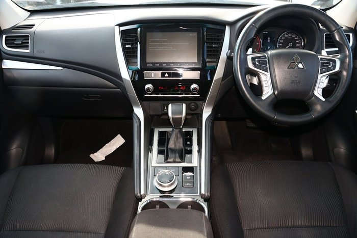 2021 Mitsubishi Pajero Sport GLX