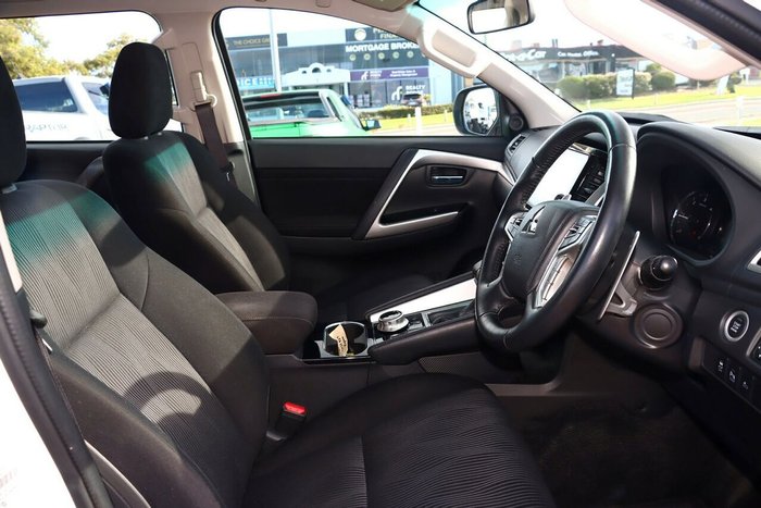2021 Mitsubishi Pajero Sport GLX