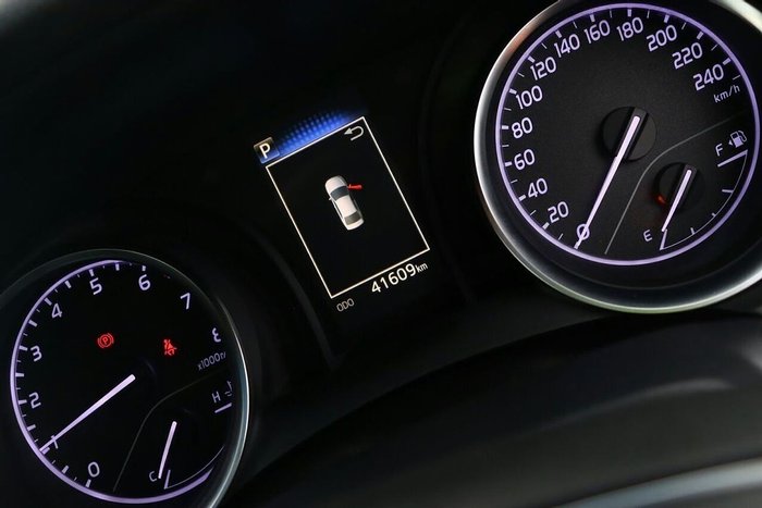 2019 Toyota Camry Ascent