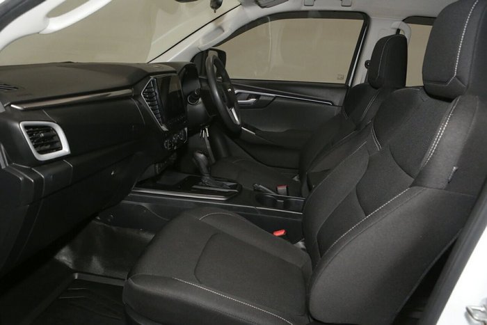 2021 Isuzu D-MAX LS-M