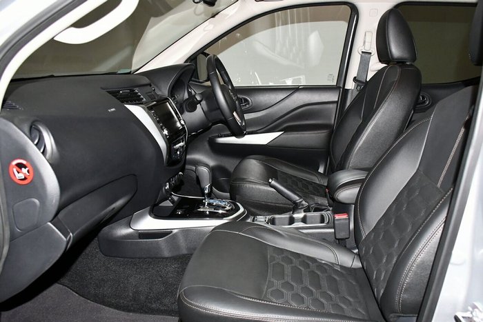2023 Nissan Navara ST-X