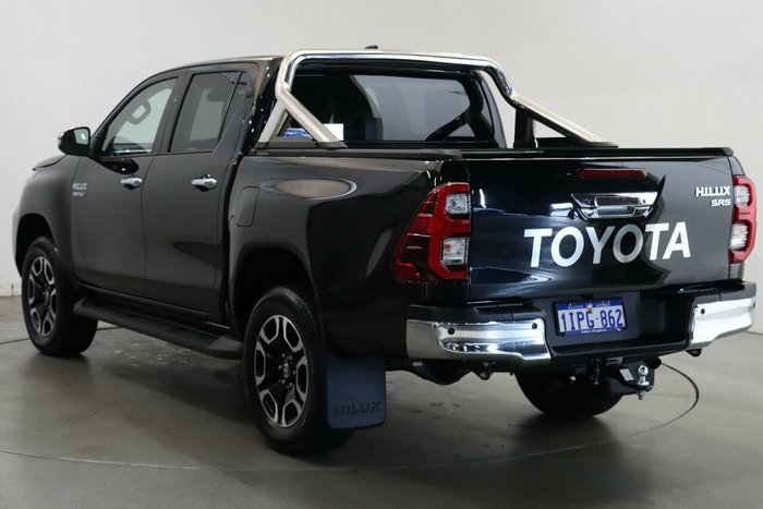 2021 Toyota Hilux SR5