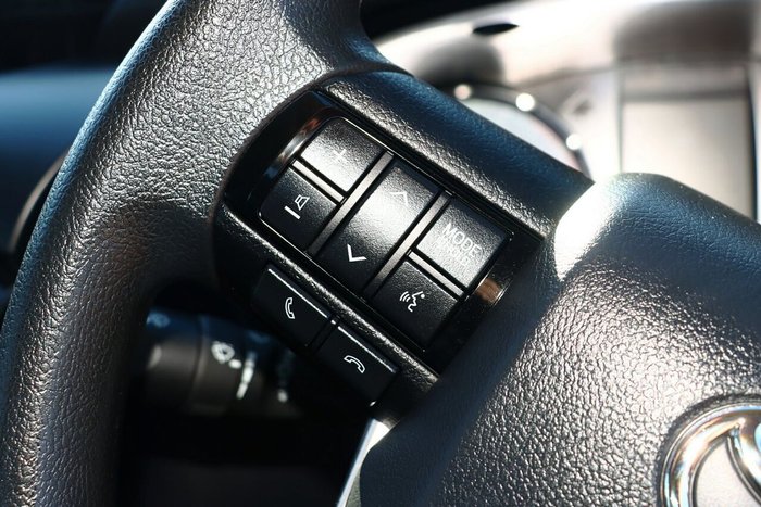 2021 Toyota Hilux SR