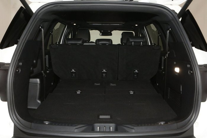 2023 Ford Everest Platinum