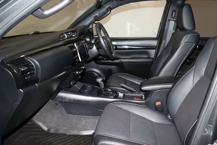 2020 Toyota Hilux Rugged X