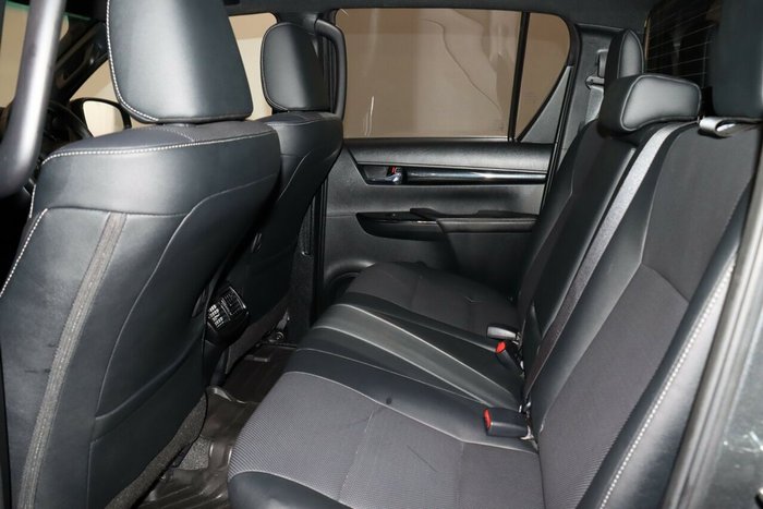 2020 Toyota Hilux Rugged X