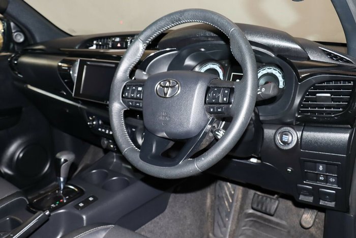 2020 Toyota Hilux Rugged X