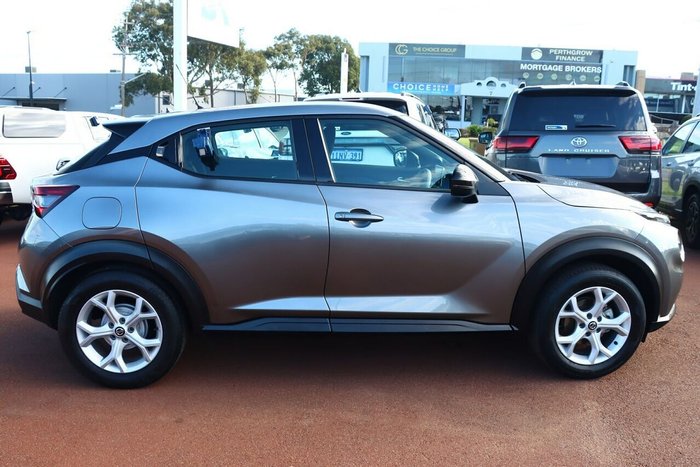 2020 Nissan JUKE ST+