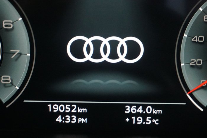 2022 Audi Q5 45 TFSI S line