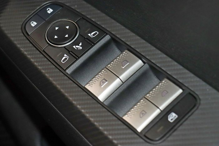 2024 Mitsubishi Outlander LS