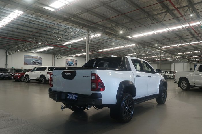 2024 Toyota Hilux