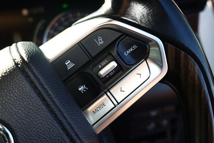 2021 Toyota Landcruiser VX