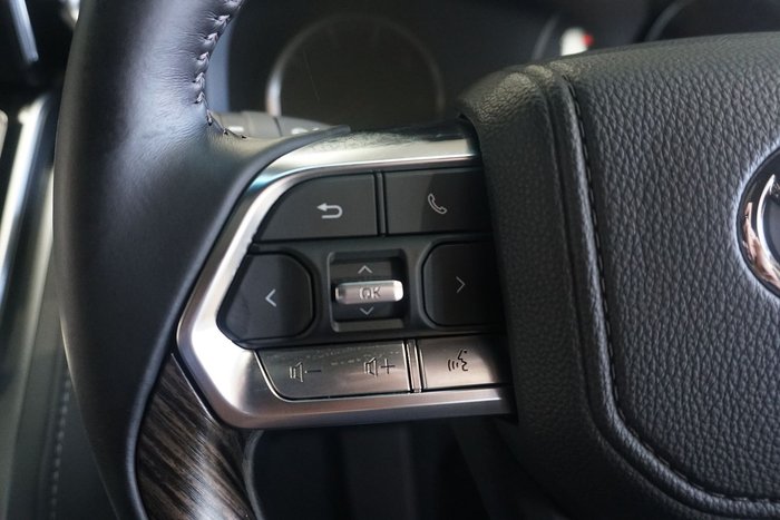 2024 Toyota Landcruiser VX