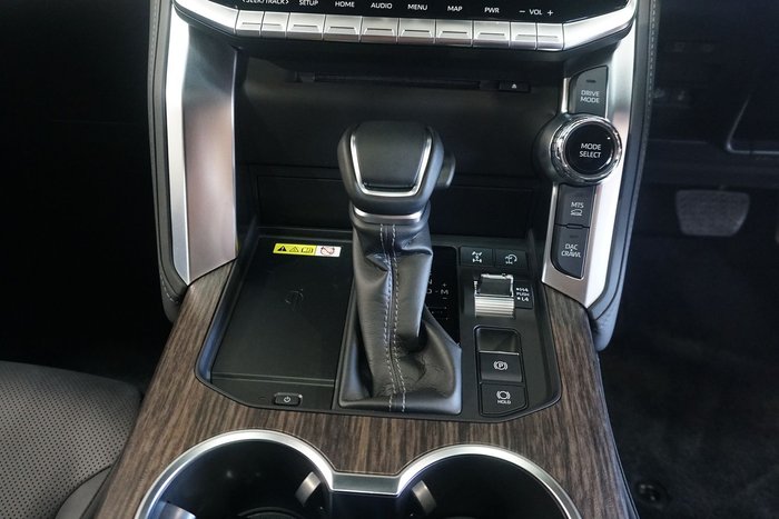 2024 Toyota Landcruiser VX