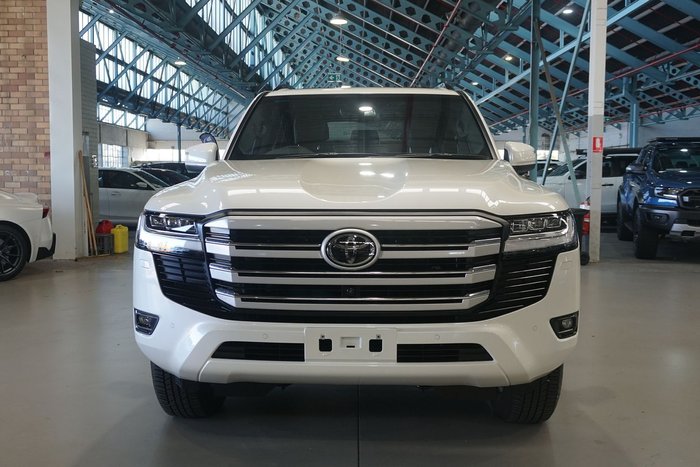 2024 Toyota Landcruiser VX