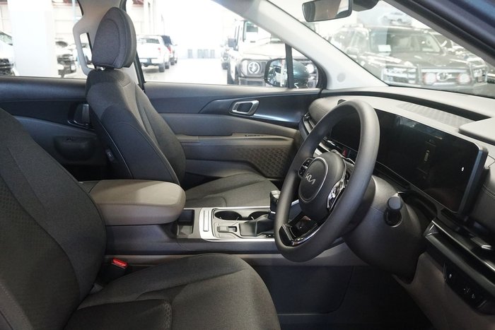 2025 Kia Carnival S