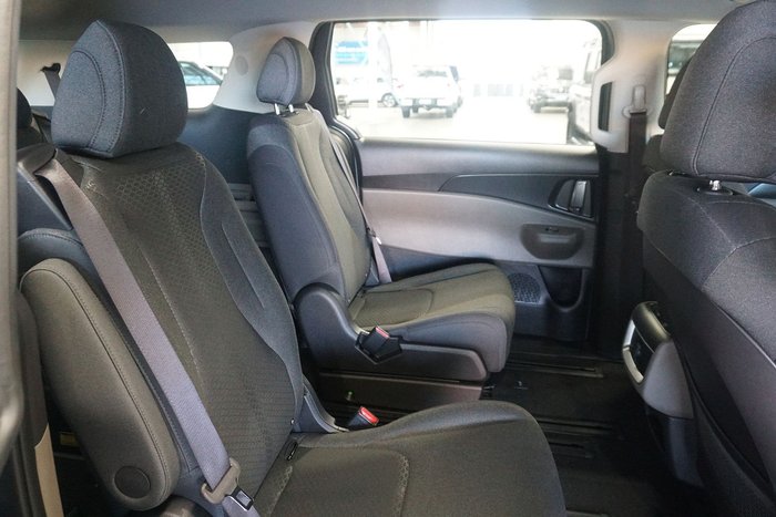 2025 Kia Carnival S