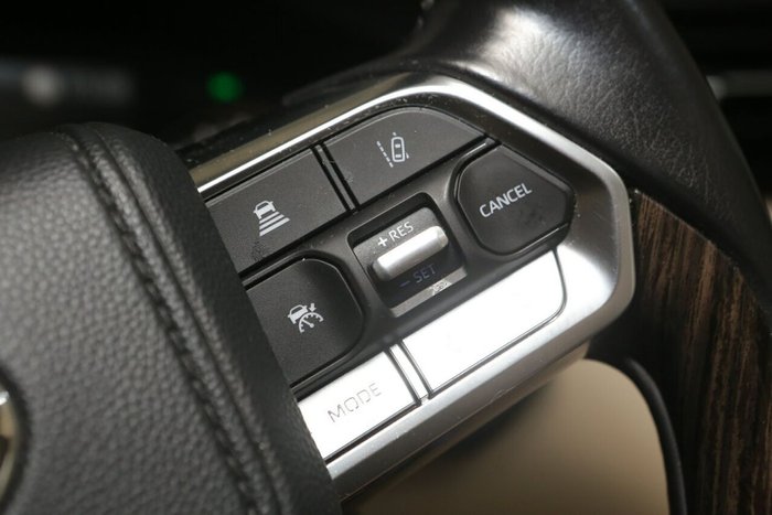 2022 Toyota Landcruiser VX