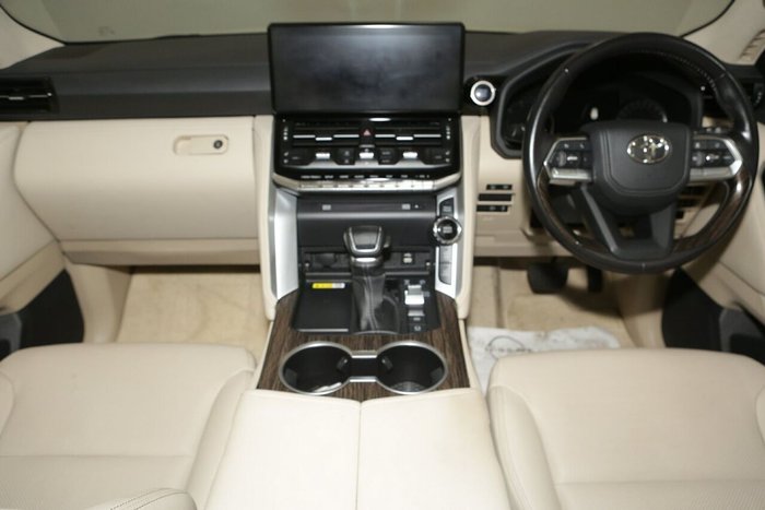 2022 Toyota Landcruiser VX