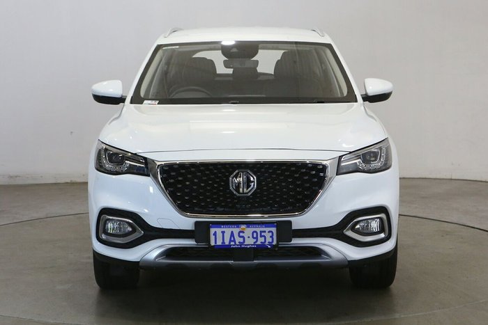 2022 MG HS